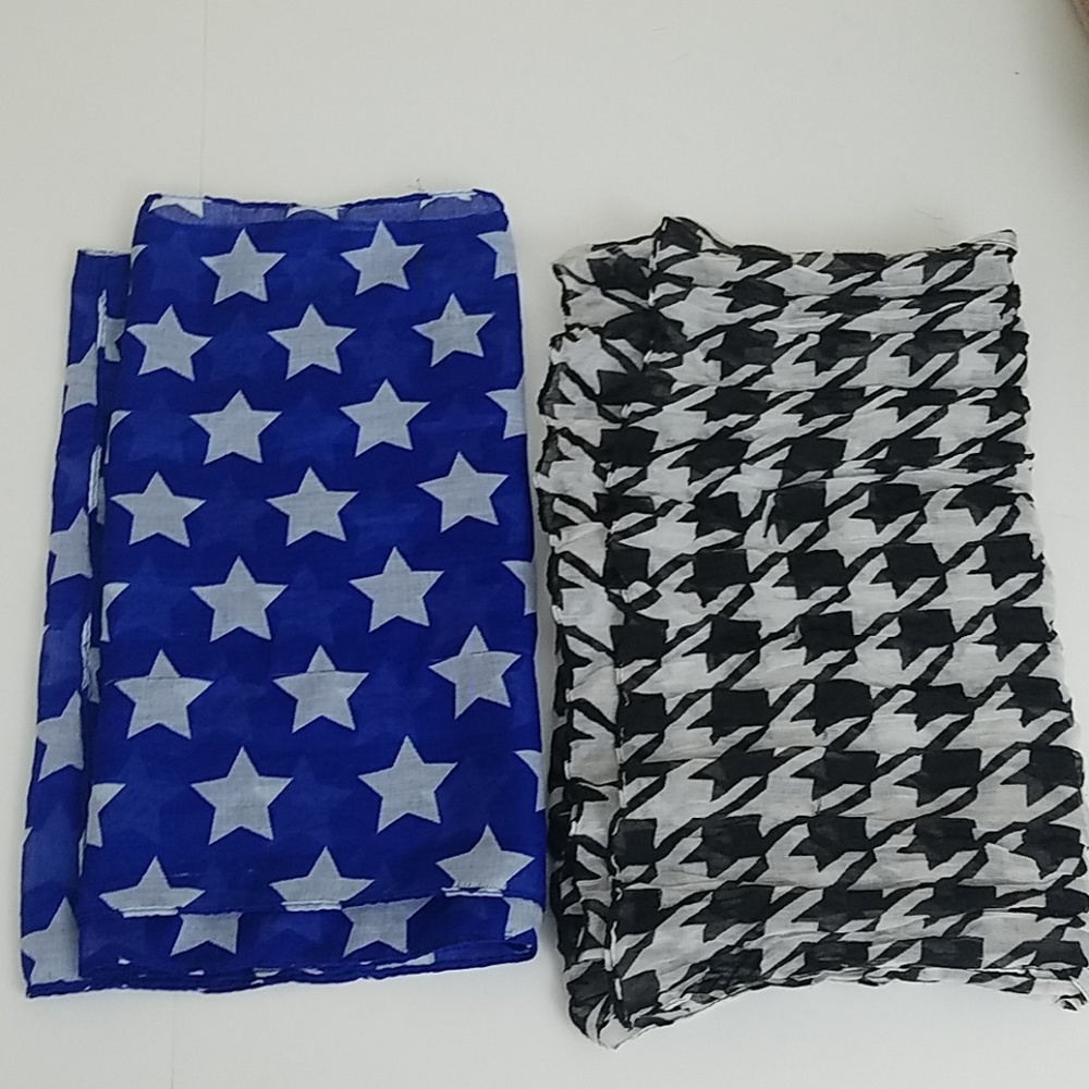 Scarves - Picture 4 of 4